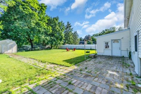 33 Oak Avenue Pequannock NJ 07440