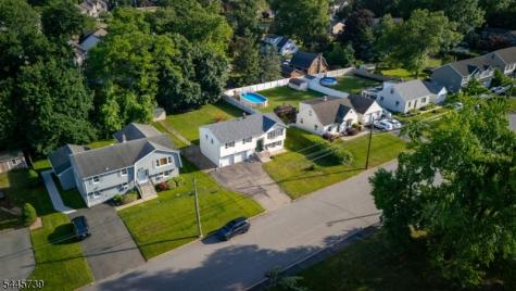 33 Oak Avenue Pequannock NJ 07440