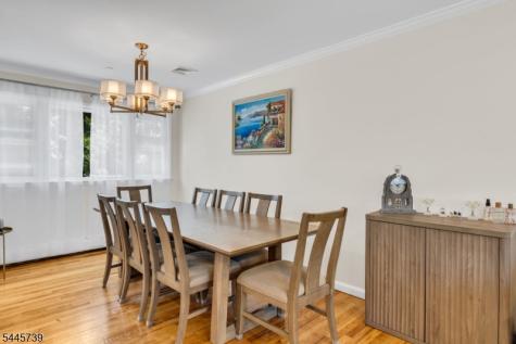 33 Oak Avenue Pequannock NJ 07440