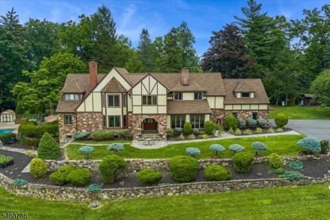 3 Manrodt Court Kinnelon NJ 07405