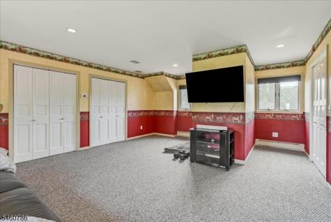 3 Manrodt Court Kinnelon NJ 07405