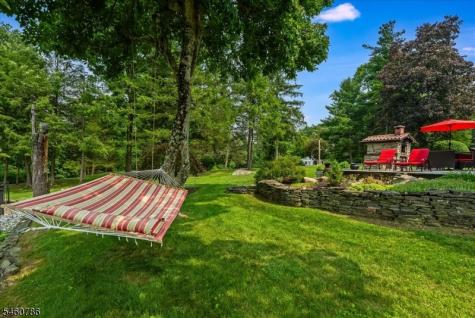 3 Manrodt Court Kinnelon NJ 07405