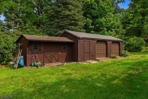 3 Manrodt Court Kinnelon NJ 07405