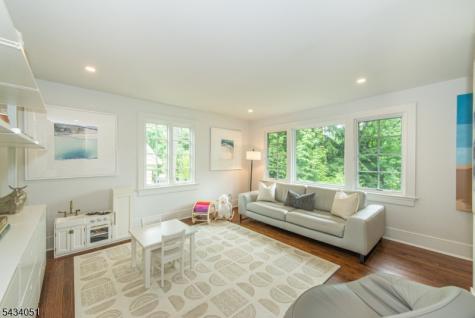 487 Highland Avenue Montclair NJ 07043