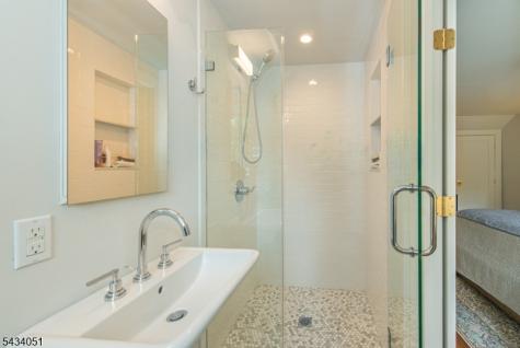487 Highland Avenue Montclair NJ 07043