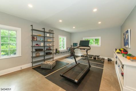487 Highland Avenue Montclair NJ 07043