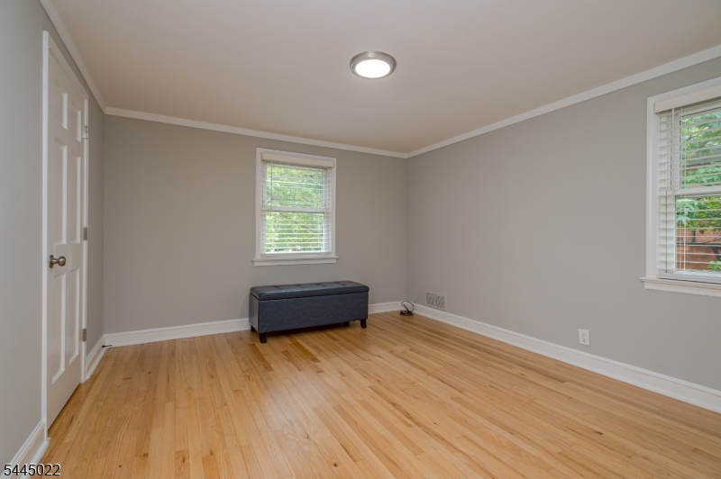 39 Amboy Avenue Metuchen NJ 08840
