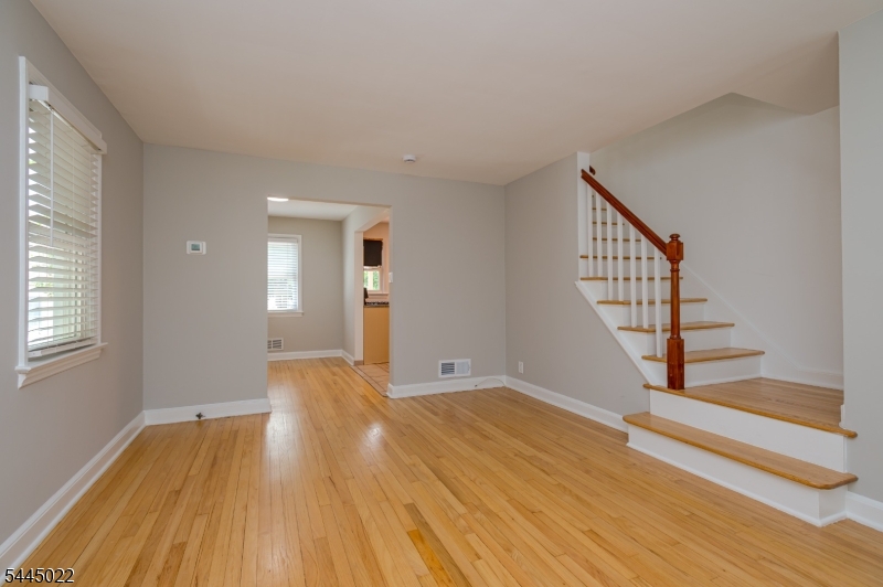39 Amboy Avenue Metuchen NJ 08840