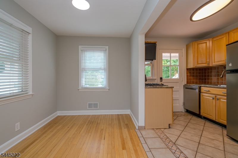 39 Amboy Avenue Metuchen NJ 08840