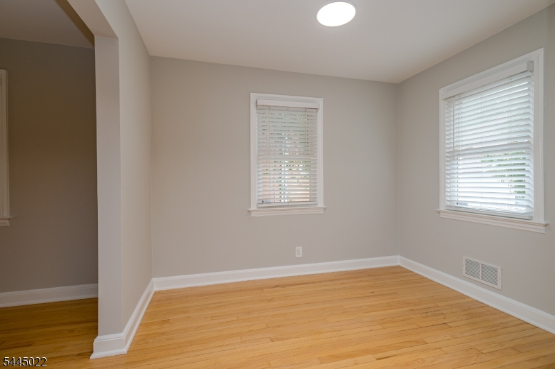 39 Amboy Avenue Metuchen NJ 08840
