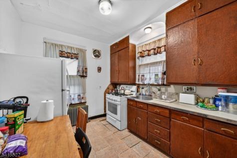 501 E 32nd Street Paterson NJ 07504