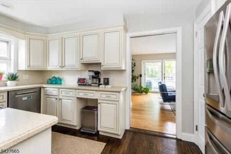 199 Stonehouse Road Bloomfield NJ 07028
