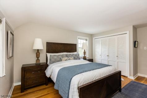 199 Stonehouse Road Bloomfield NJ 07028