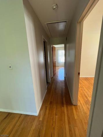 17 Garden Drive Elmwood Park NJ 07407
