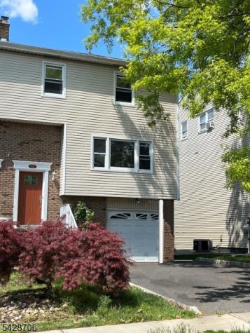 17 Garden Drive Elmwood Park NJ 07407