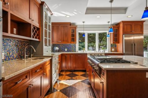 136 Summit Avenue Montclair NJ 07043