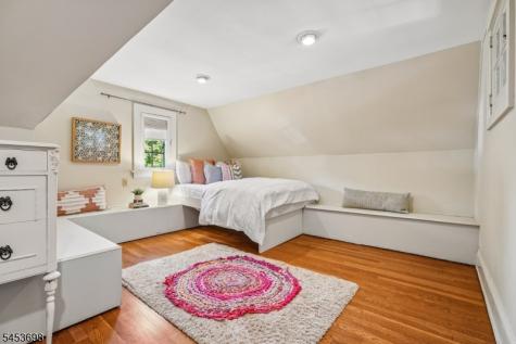 136 Summit Avenue Montclair NJ 07043