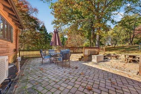 2 Lois Lane Hampton NJ 08827