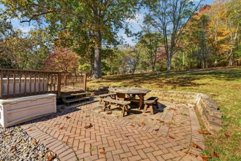 2 Lois Lane Hampton NJ 08827