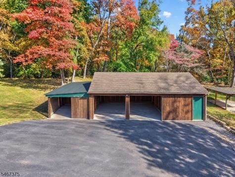 2 Lois Lane Hampton NJ 08827