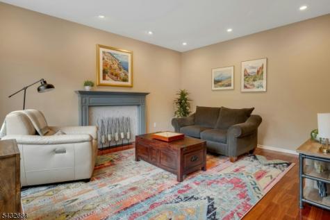 26 Rainbow Drive Long Hill NJ 07946