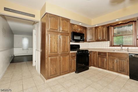 62 Molinari Drive Wanaque NJ 07465