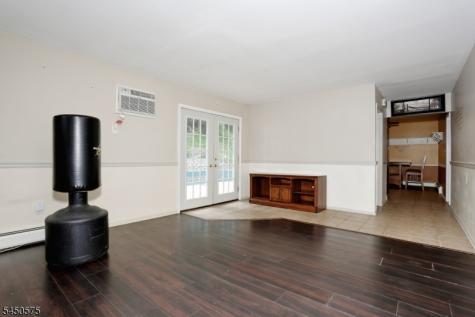 62 Molinari Drive Wanaque NJ 07465