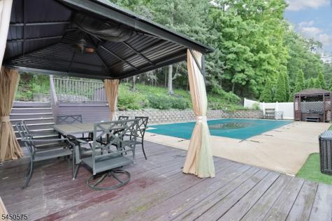 62 Molinari Drive Wanaque NJ 07465