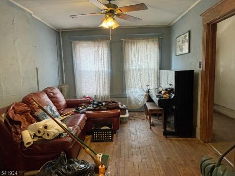 680 12CHESTNUT Street Kearny NJ 07032