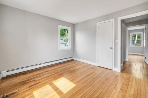 67 Eyland Avenue Roxbury NJ 07876