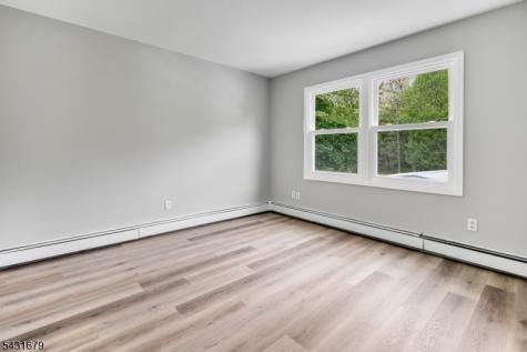 67 Eyland Avenue Roxbury NJ 07876