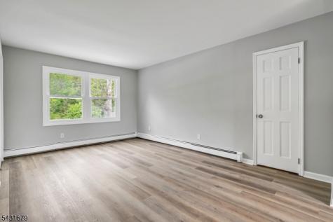 67 Eyland Avenue Roxbury NJ 07876