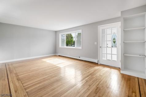 67 Eyland Avenue Roxbury NJ 07876
