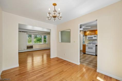 75 W Oakland Avenue Oakland NJ 07436