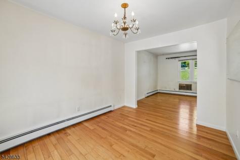 75 W Oakland Avenue Oakland NJ 07436