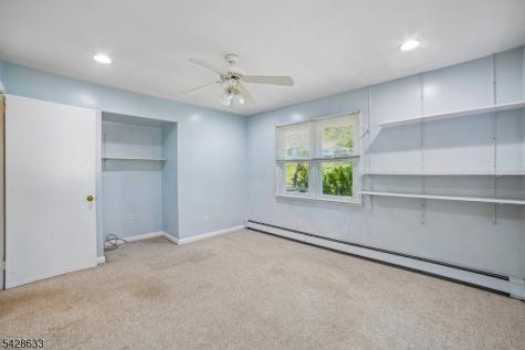 75 W Oakland Avenue Oakland NJ 07436