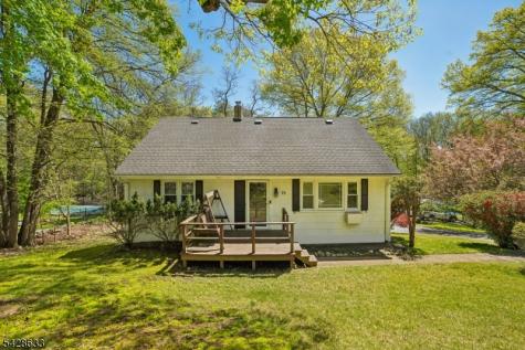 75 W Oakland Avenue Oakland NJ 07436