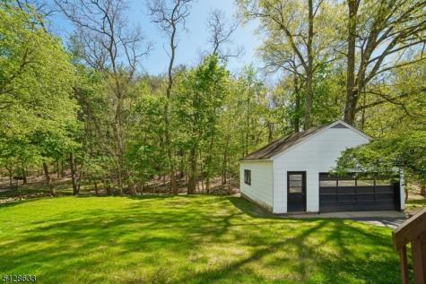 75 W Oakland Avenue Oakland NJ 07436