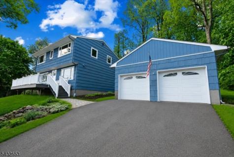 8 Cove Road Hopatcong NJ 07843