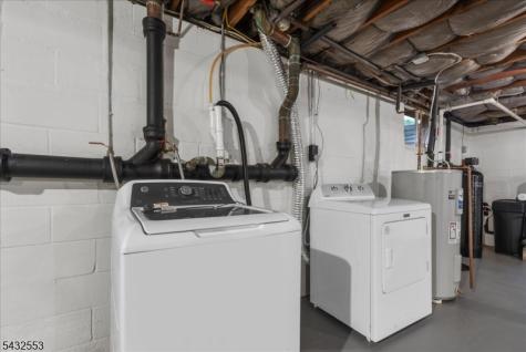 8 Cove Road Hopatcong NJ 07843