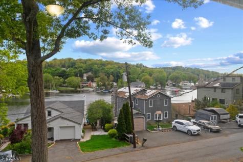 8 Cove Road Hopatcong NJ 07843