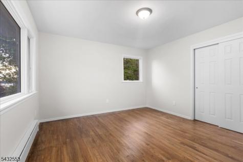 8 Cove Road Hopatcong NJ 07843