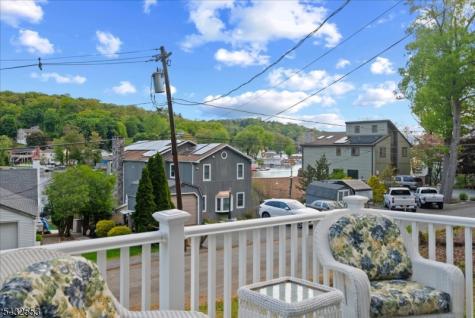 8 Cove Road Hopatcong NJ 07843