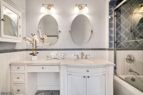 14 Grasmere Court Livingston NJ 07039