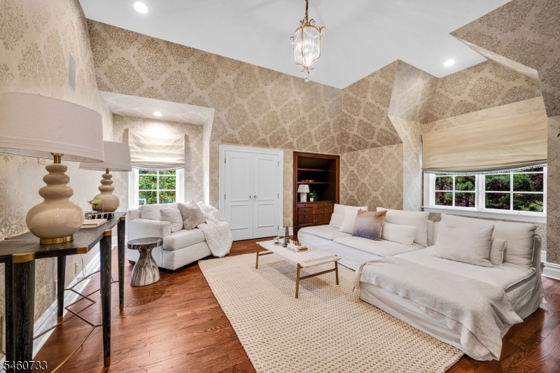 14 Grasmere Court Livingston NJ 07039