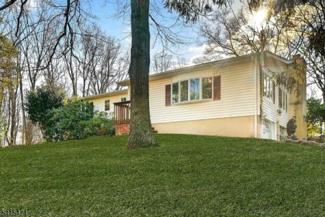 21 Ulster Street West Milford NJ 07480