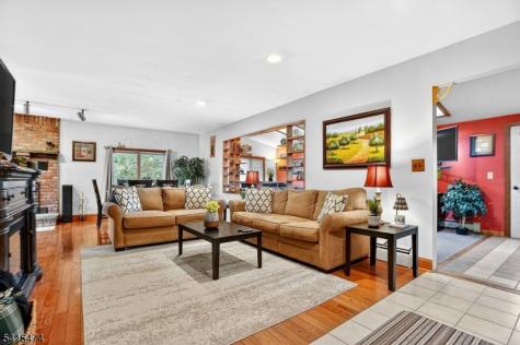 21 Ulster Street West Milford NJ 07480