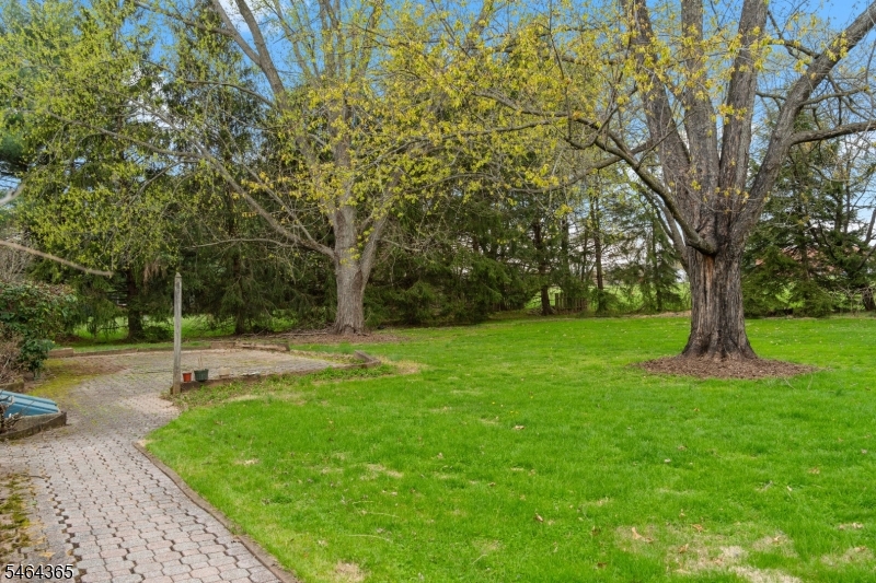 2 Rittenhouse Circle Raritan NJ 08822