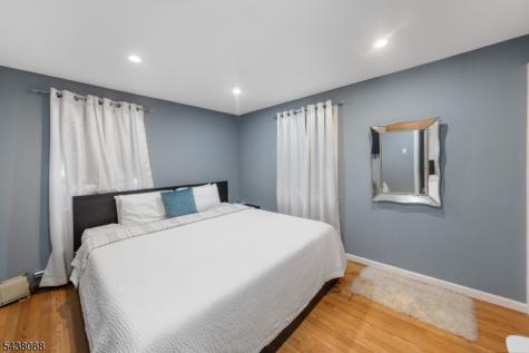 256 Fycke Lane Teaneck NJ 07666