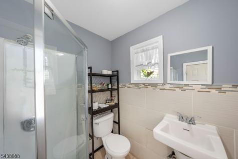 256 Fycke Lane Teaneck NJ 07666